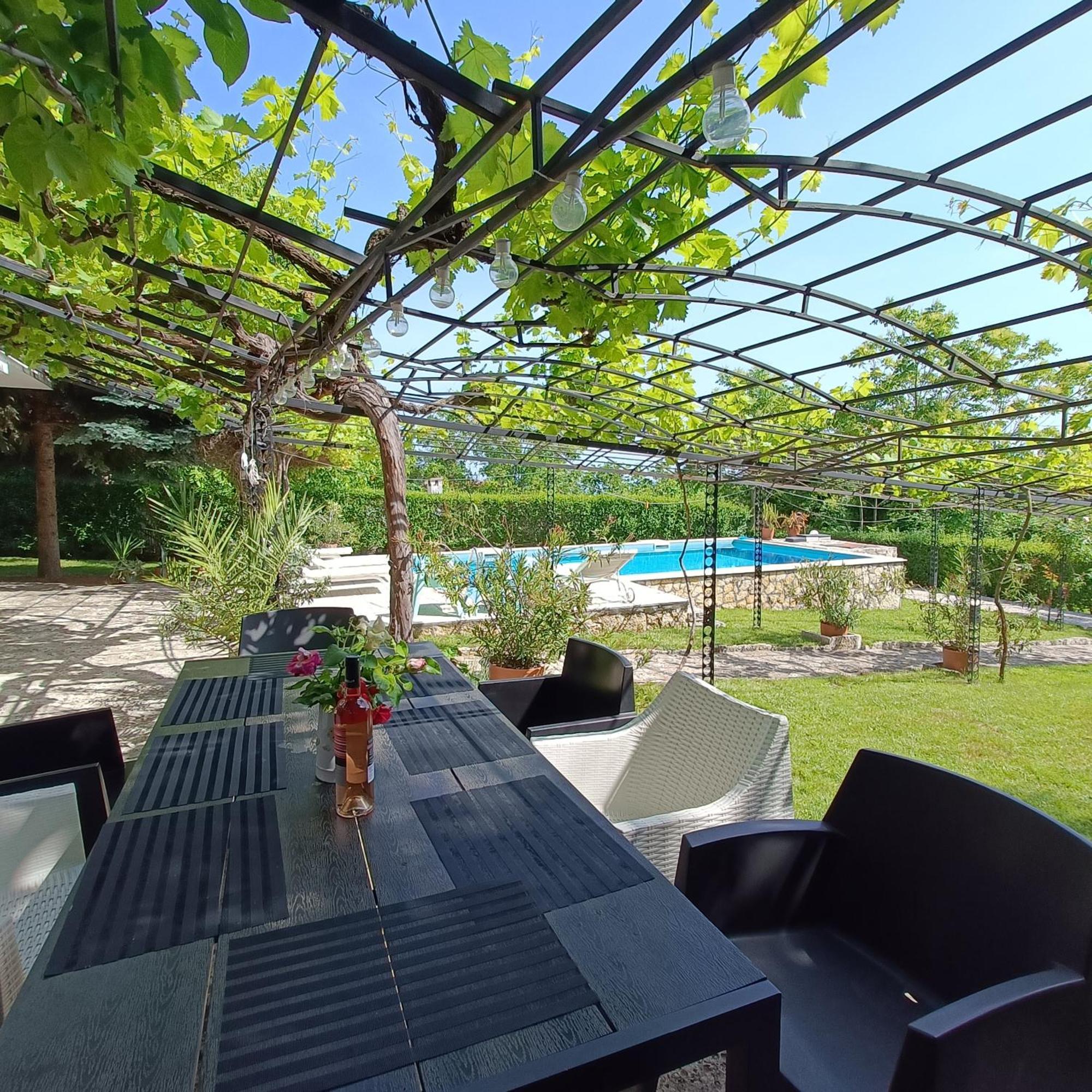 Villa Regina Serafina Balchik Eksteriør billede