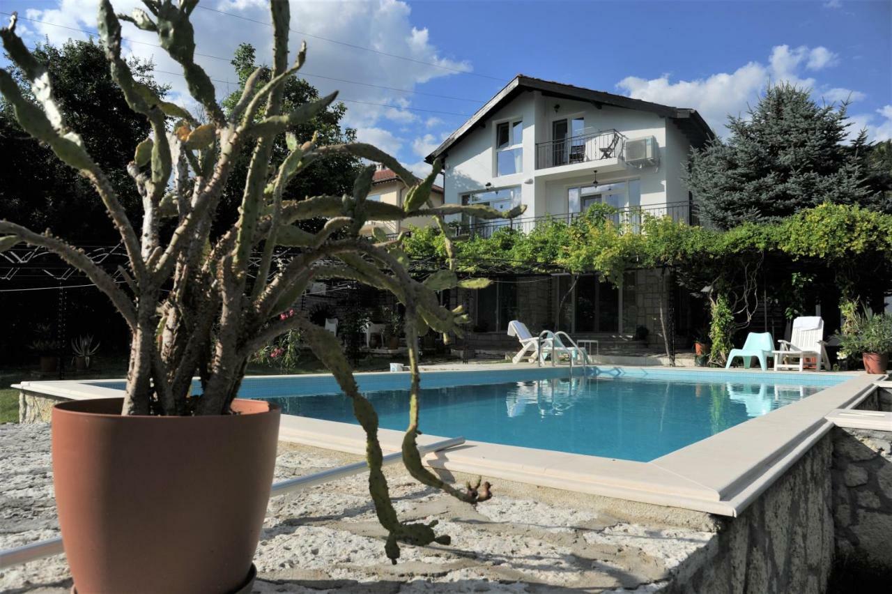 Villa Regina Serafina Balchik Eksteriør billede