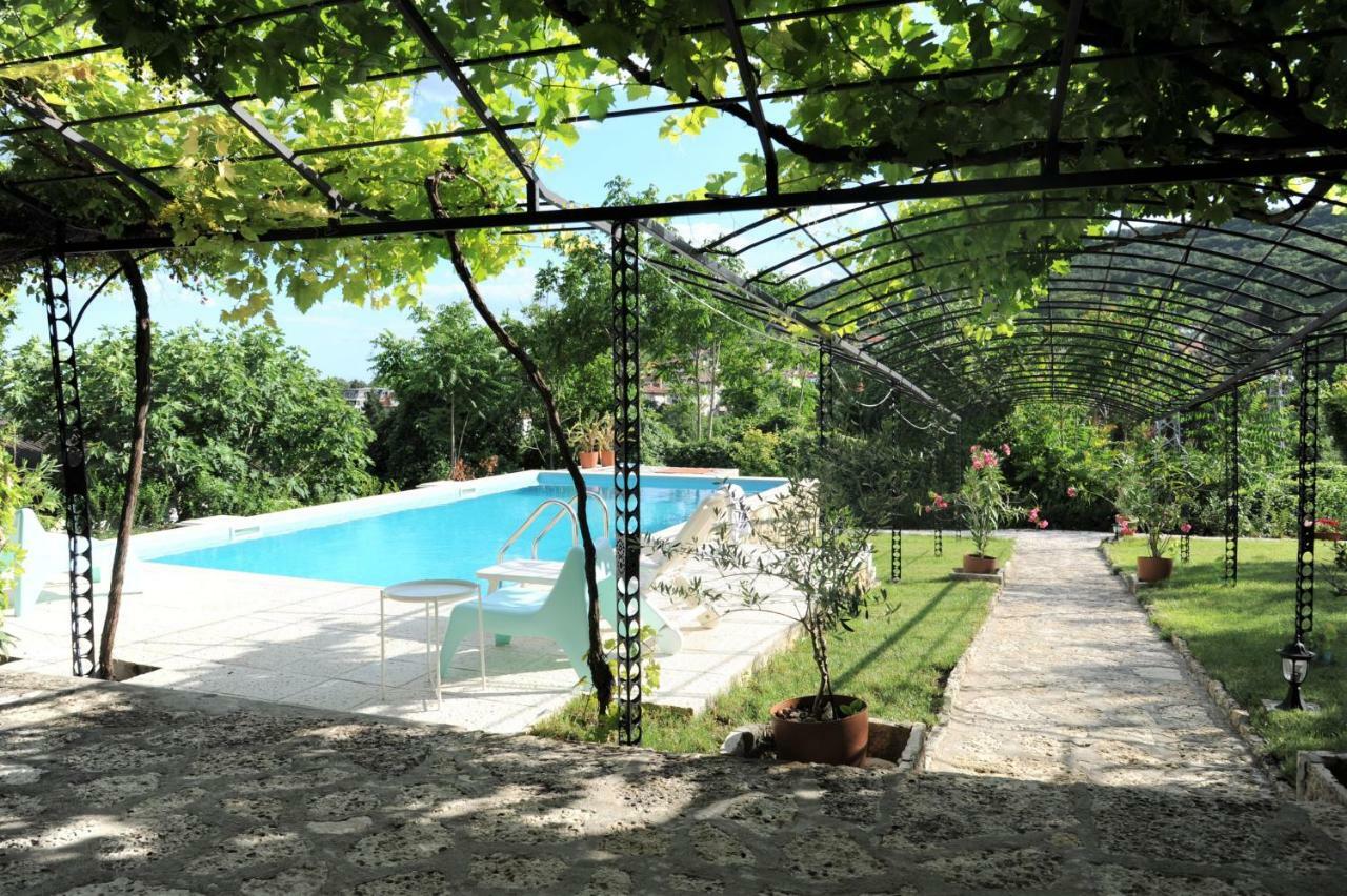 Villa Regina Serafina Balchik Eksteriør billede
