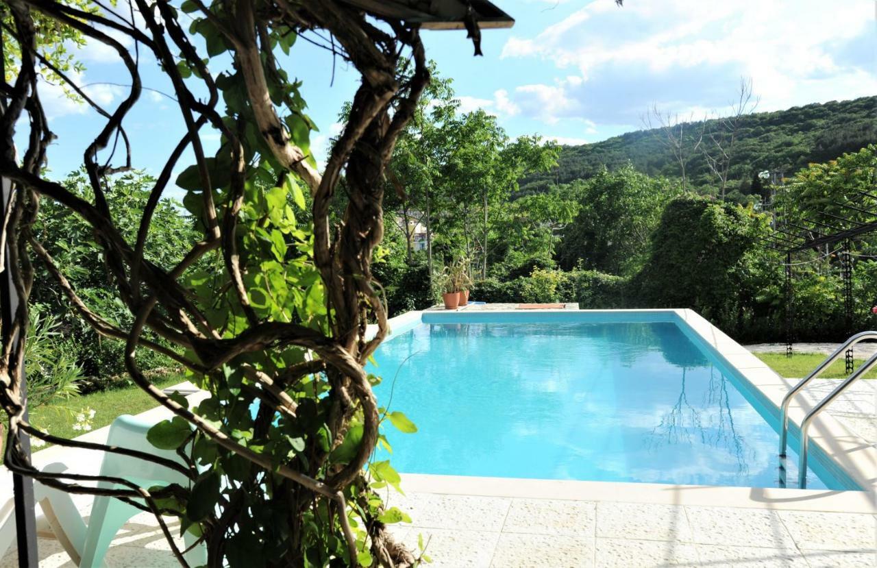 Villa Regina Serafina Balchik Eksteriør billede